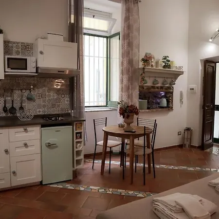 Icon Living アパート *